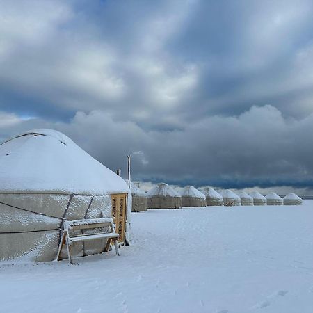 Yurt Camp Ali-Nur At Lake Song-Kol Юрточный Лагерь Али-Нур Озеро Сон-Куль Сон-Куль Кыргызстан Нарын Kyrgyzstan Naryn Exteriér fotografie