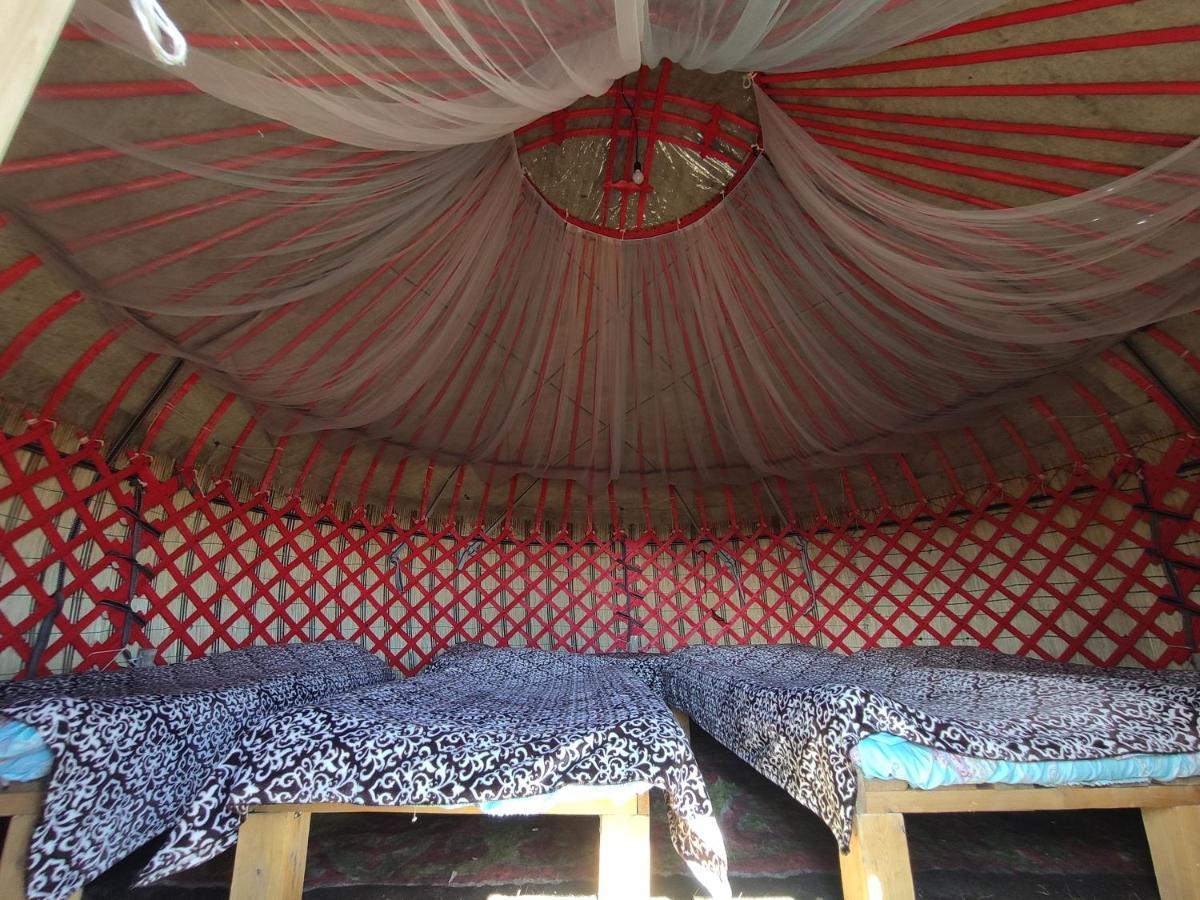 Yurt Camp Ali-Nur At Lake Song-Kol Юрточный Лагерь Али-Нур Озеро Сон-Куль Сон-Куль Кыргызстан Нарын Kyrgyzstan Naryn Exteriér fotografie