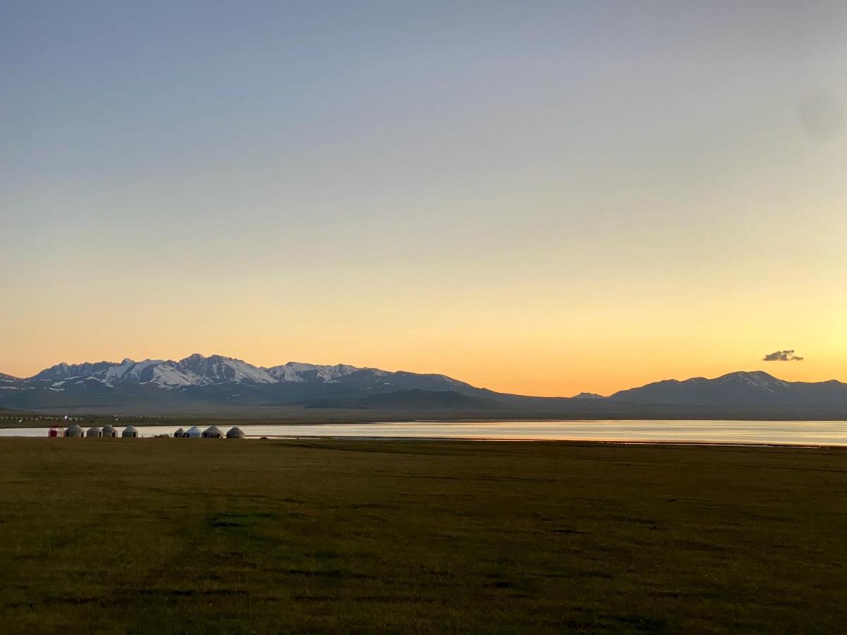 Yurt Camp Ali-Nur At Lake Song-Kol Юрточный Лагерь Али-Нур Озеро Сон-Куль Сон-Куль Кыргызстан Нарын Kyrgyzstan Naryn Exteriér fotografie