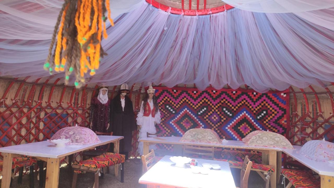 Yurt Camp Ali-Nur At Lake Song-Kol Юрточный Лагерь Али-Нур Озеро Сон-Куль Сон-Куль Кыргызстан Нарын Kyrgyzstan Naryn Exteriér fotografie
